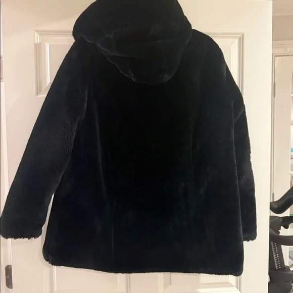 Save the Duck REVERSIBLE FAUX FUR JACKET MOD. BRIDGET IN BLACK - Picture 5 of 13